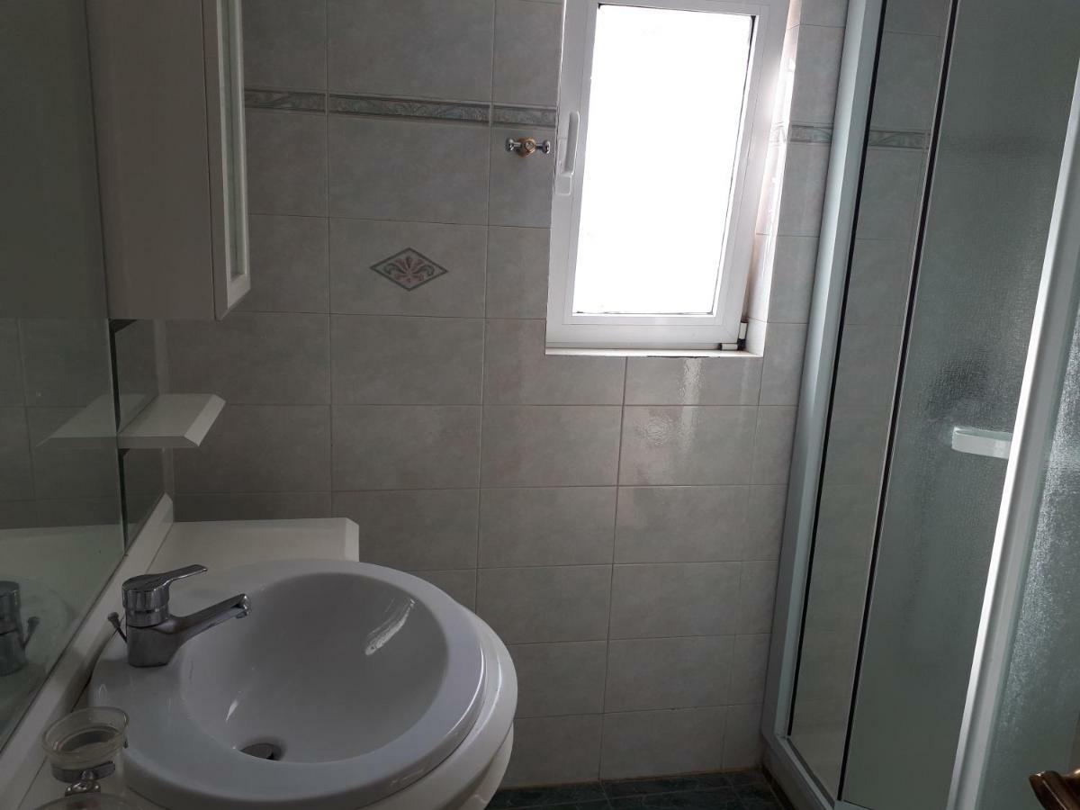 Apartment Sea View,big And Comfortable In Voula Athens